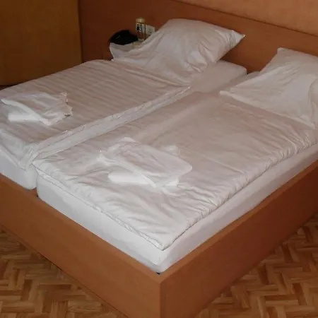 Garni Zur Krim Hotel *